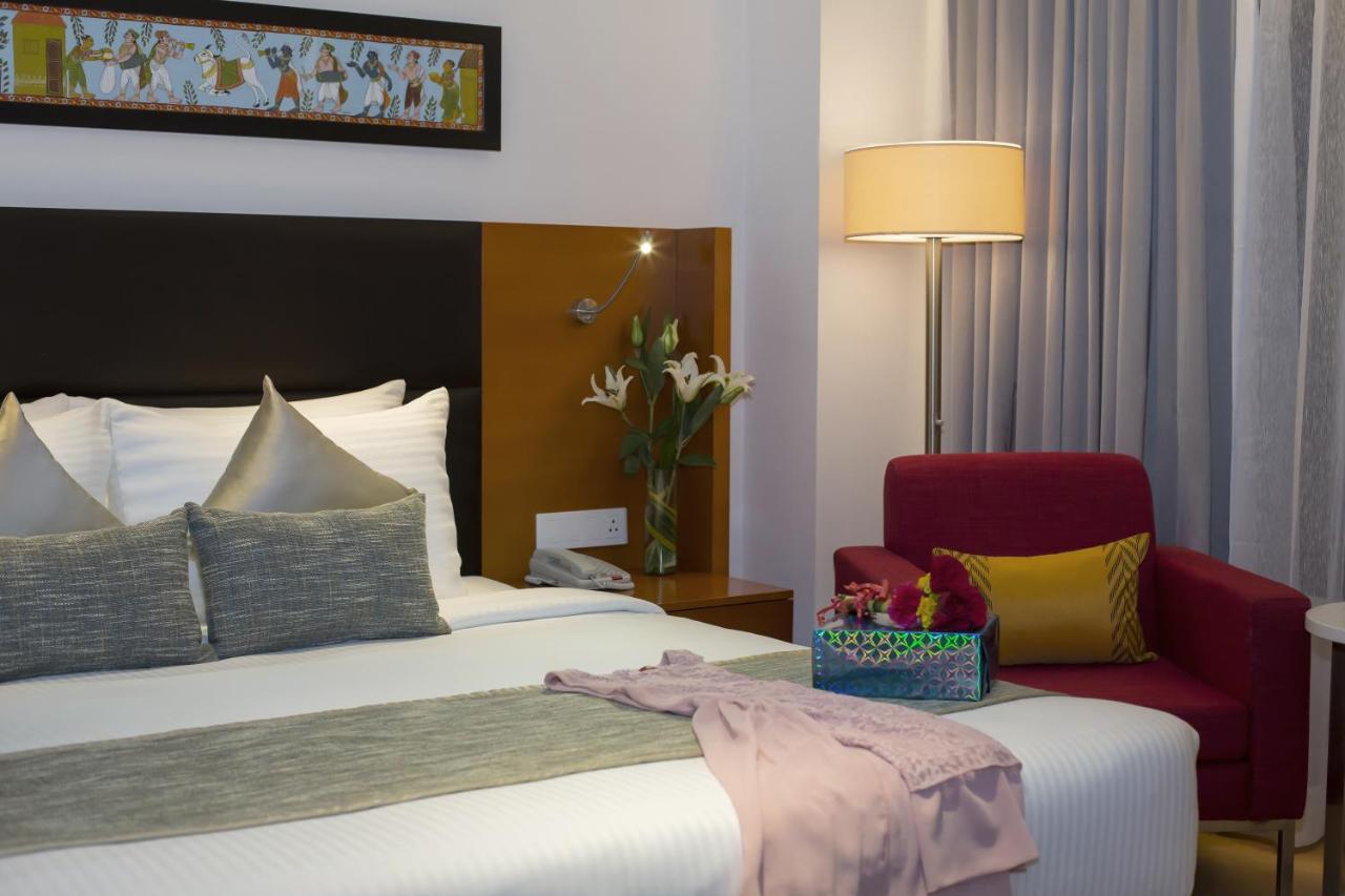 Mercure Hyderabad Kcp Banjara Hills, An Accor Hotel Esterno foto A room at the hotel
