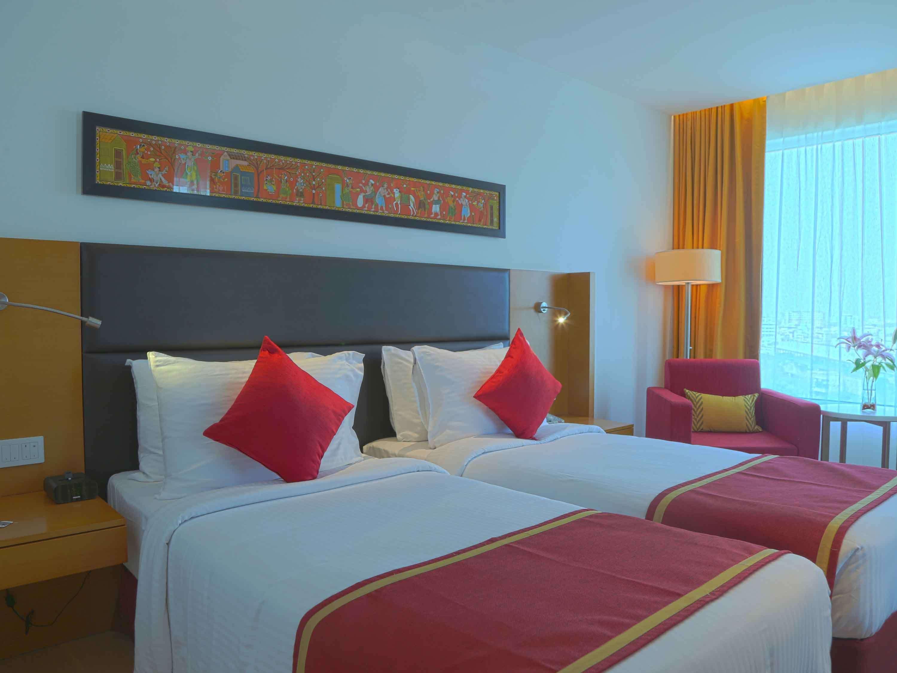 Mercure Hyderabad Kcp Banjara Hills, An Accor Hotel Esterno foto A room at the hotel