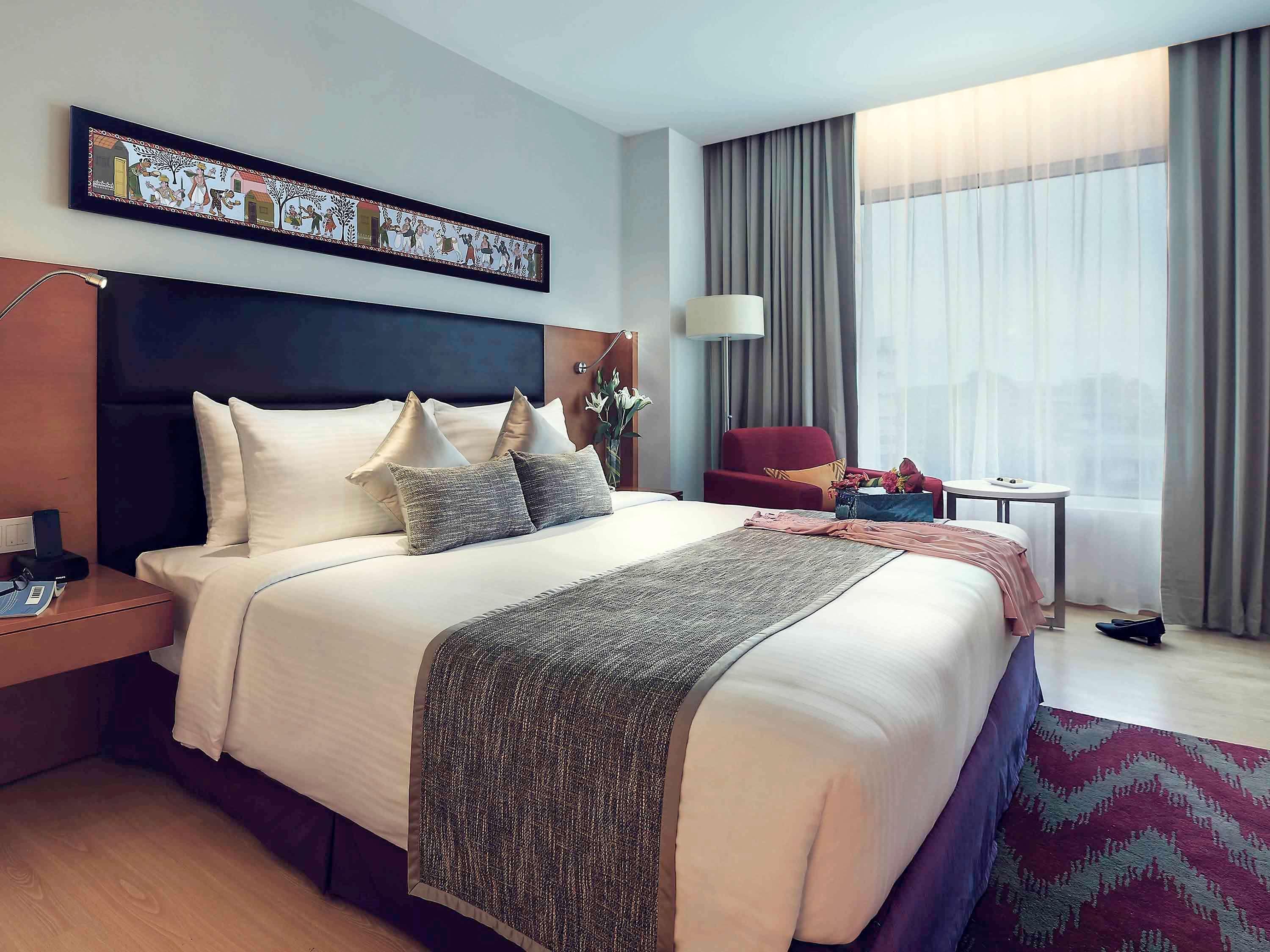 Mercure Hyderabad Kcp Banjara Hills, An Accor Hotel Esterno foto Deluxe Room