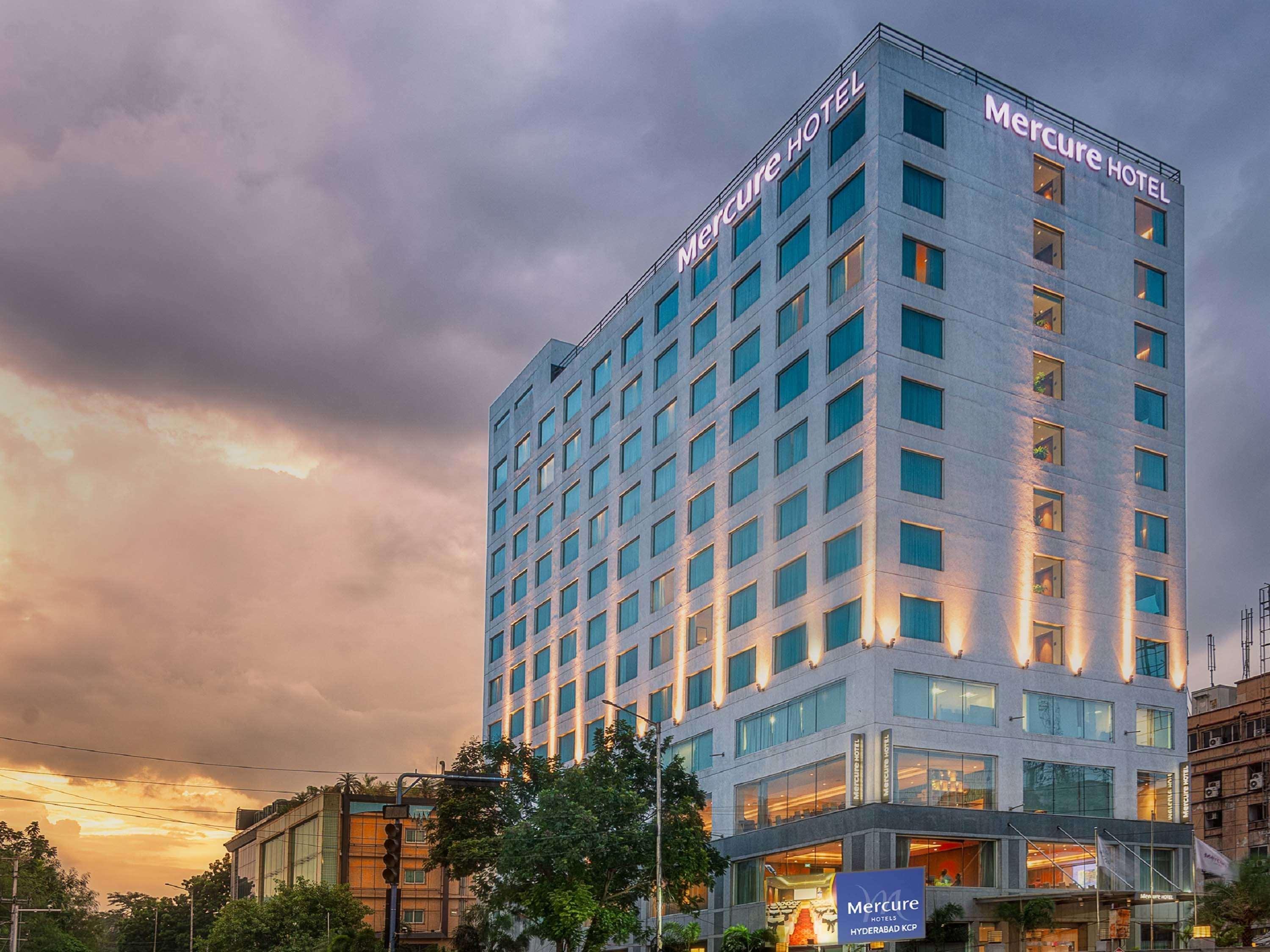 Mercure Hyderabad Kcp Banjara Hills, An Accor Hotel Esterno foto Mercure Hotel, Hyderabad