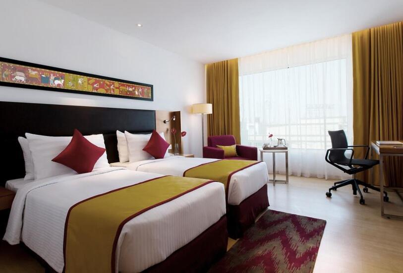 Mercure Hyderabad Kcp Banjara Hills, An Accor Hotel Esterno foto